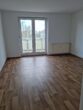 Sanierte Wohnung mit verglastem Balkon - Weinert 19,402 Wohnzimmer