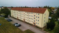 Sanierte Wohnung mit verglastem Balkon - Eingangsansicht